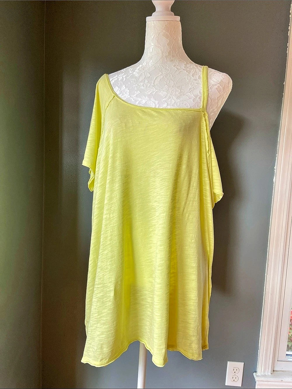 NWT Free People We the Free Asymmetrical Cold Shoulder Tank Yellow Large